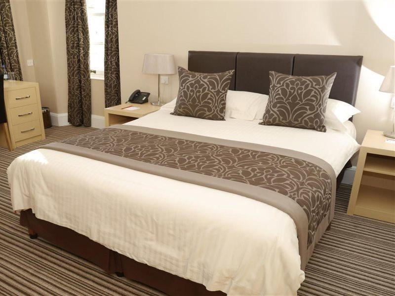 Burnett Arms Hotel Банхорі Екстер'єр фото