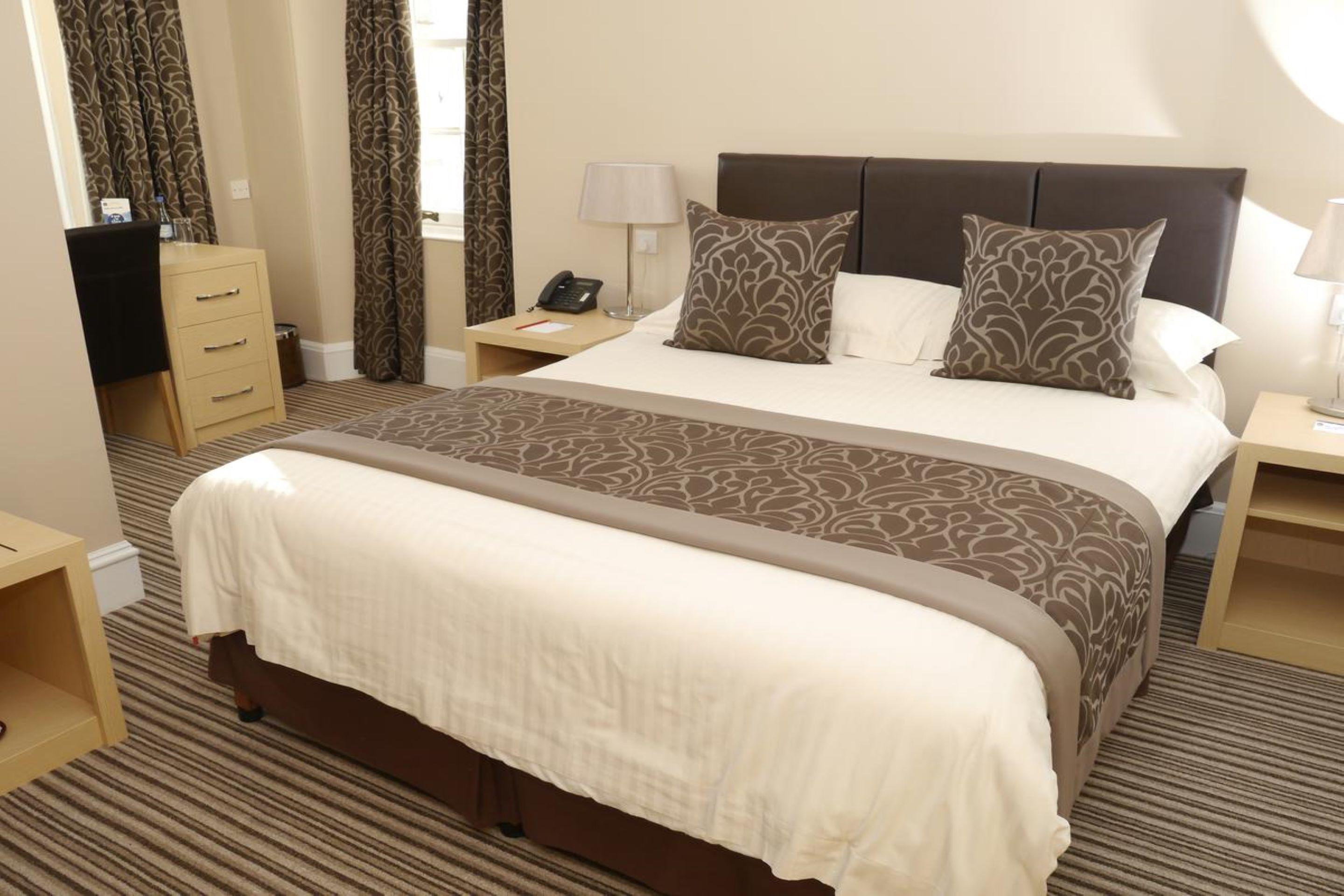 Burnett Arms Hotel Банхорі Екстер'єр фото