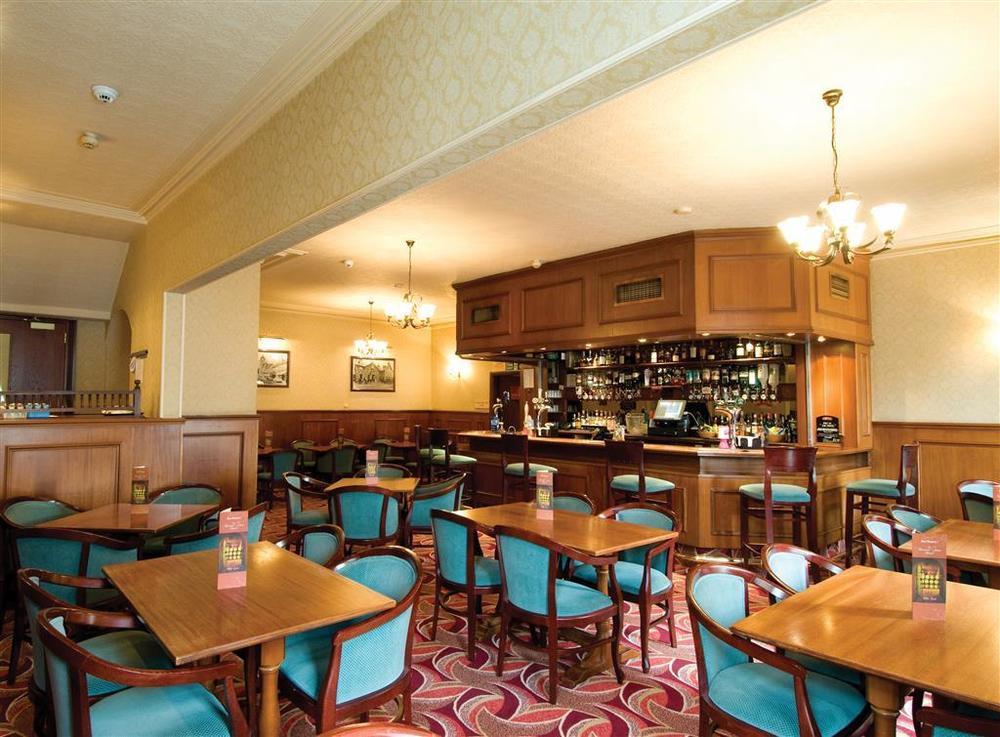 Burnett Arms Hotel Банхорі Ресторан фото